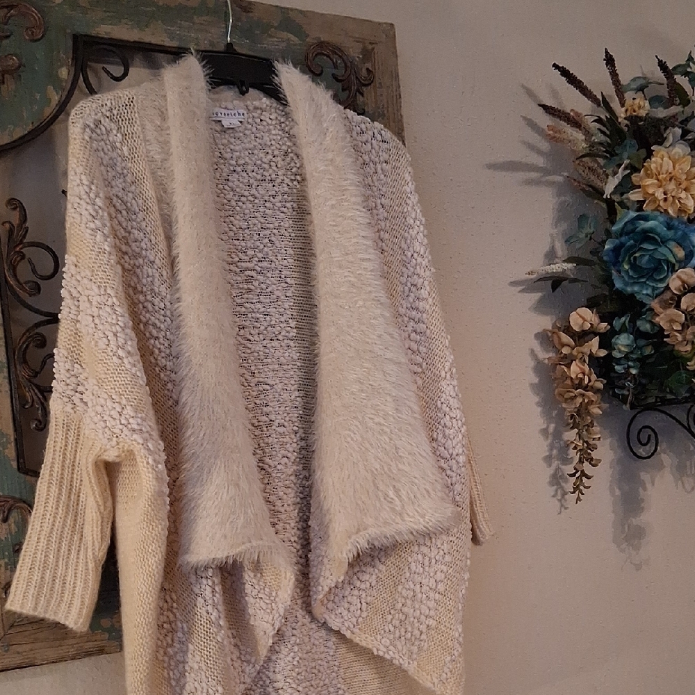 Love Riche Cream Textured Open Cardigan. NWOT Excellent Condition Size XL